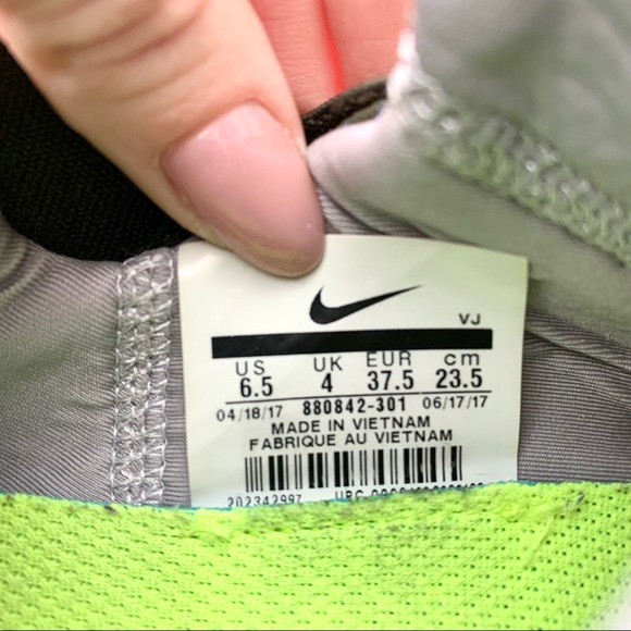 NIKE Free Laceless Running Shoes Size 6.5 - Picture 9 of 10